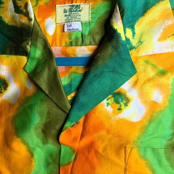 Funky button up - Picture 4 of 4